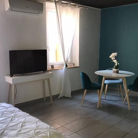 Studio Cocooning A 50 M Du Port, Classe 1 Etoile كاسيس المظهر الخارجي الصورة